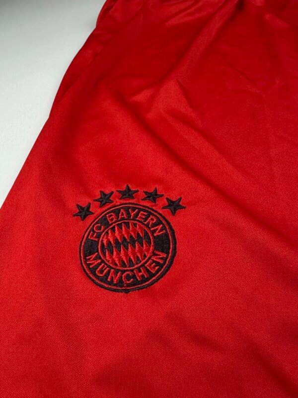 Calções Bayern Munich Principal 24/25
