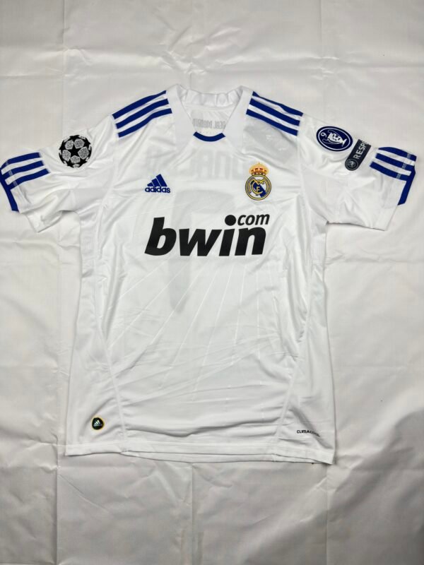 Real Madrid Principal 2010/11 - "RONALDO 7"