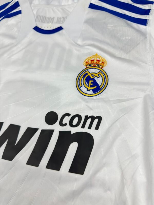 Real Madrid Principal 2010/11 - "RONALDO 7"