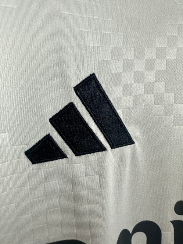 IMG_7404 SL Benfica Alternativo 25/26 (Beje)