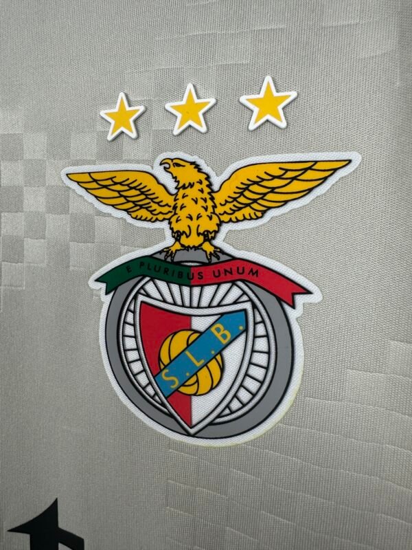 IMG_7405 SL Benfica Alternativo 25/26 (Beje)